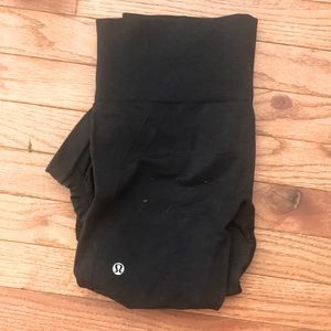 Lululemon In The Flow Capri